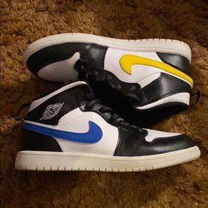 Jordan 1s kids 3Y multiple color Swoosh